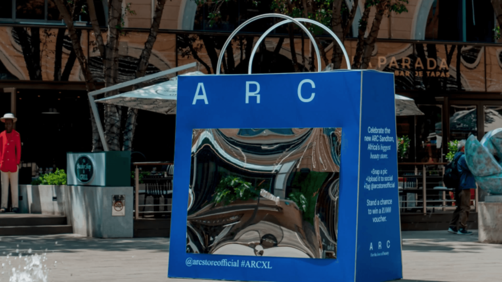 ARC Life-Sized Bag by Jawbone