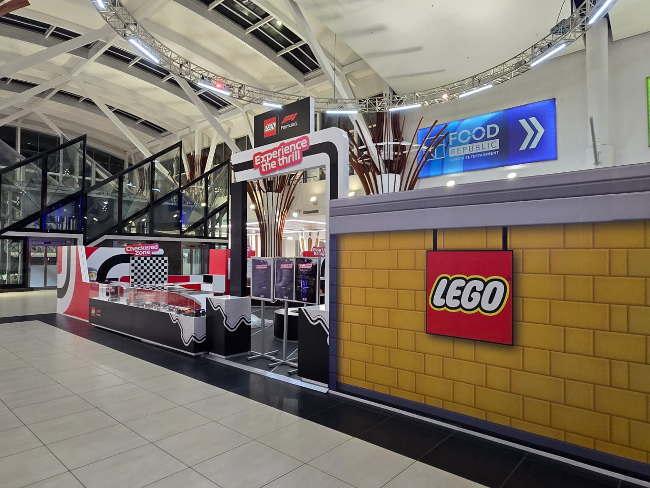 LEGO Pop-Up Stores