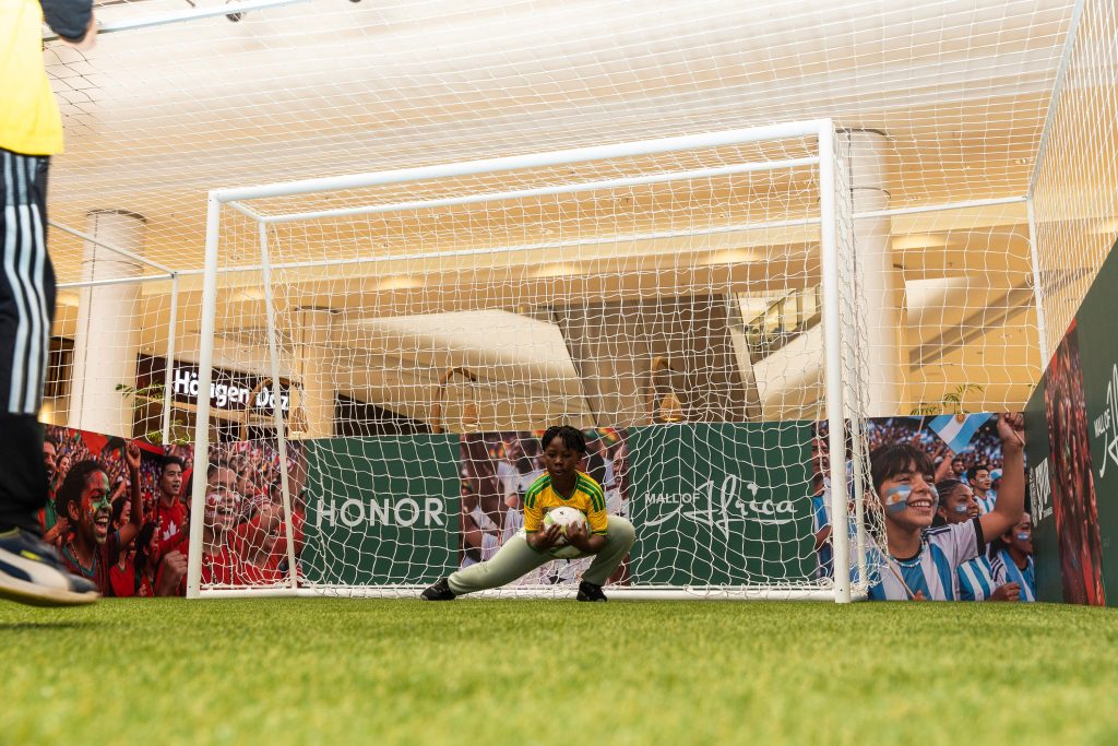 Mall of Africa Winter Holiday Activation by Jawbone