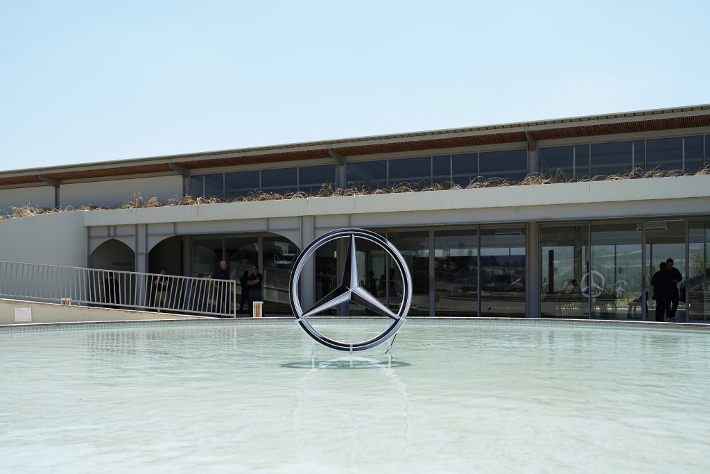 Mercedes-Benz Vans by Jawbone